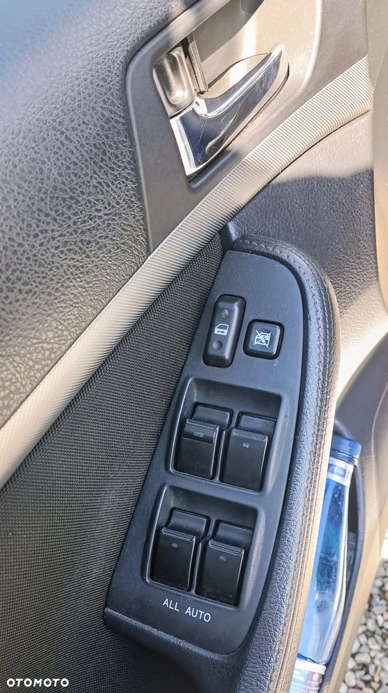Toyota Avensis 1.8 VVT-i Sol - 14