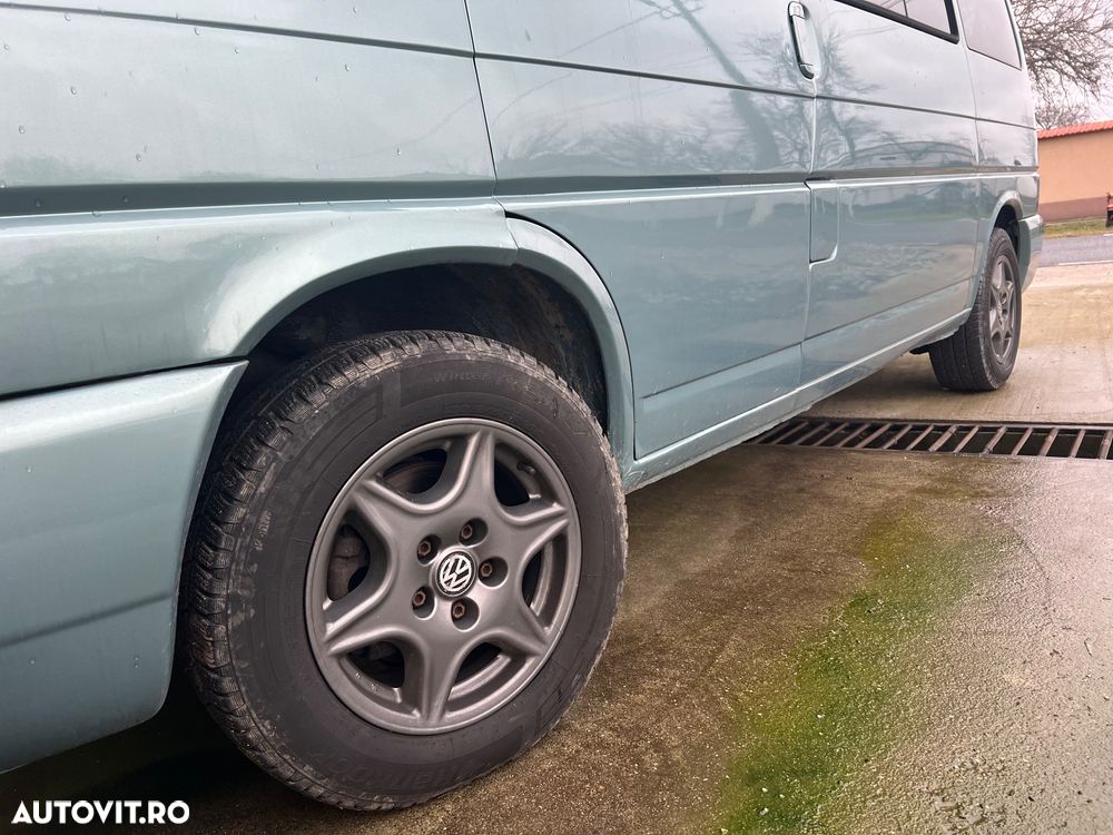 Volkswagen Multivan - 4