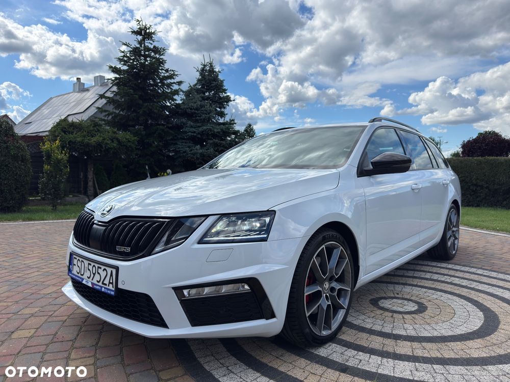 Skoda Octavia 2.0 TDI DSG RS - 11