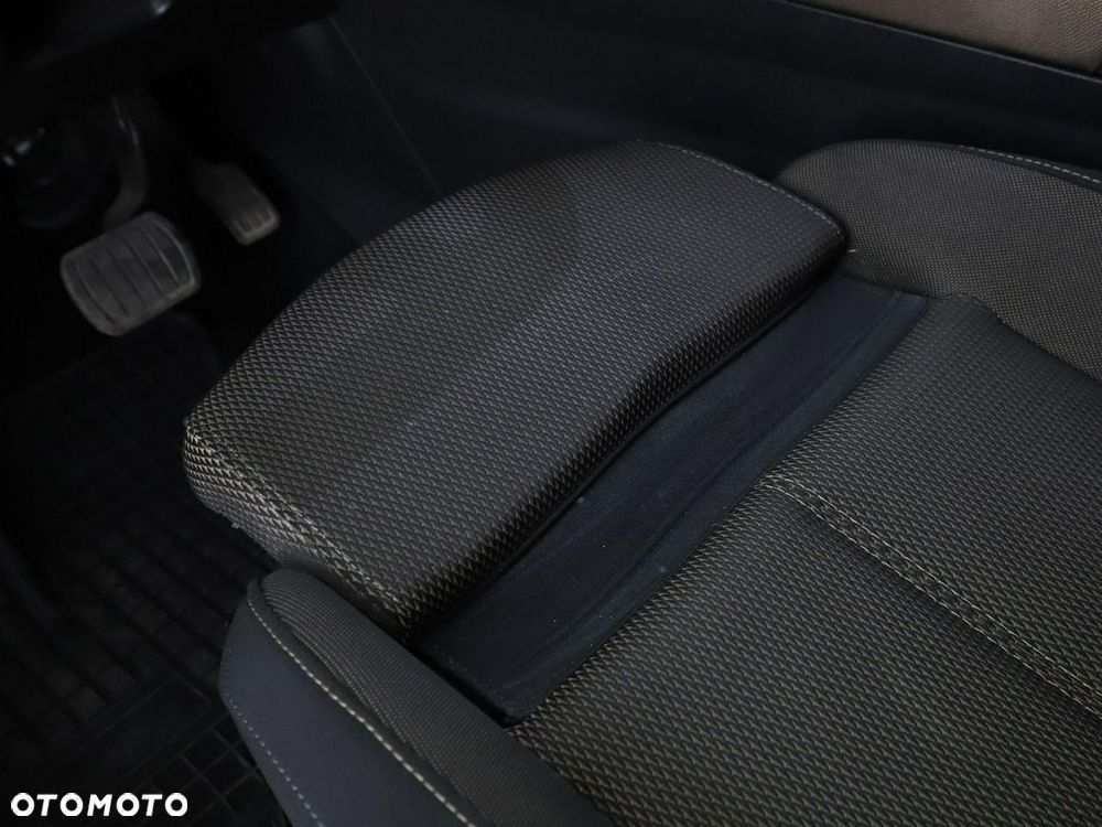 DS Automobiles DS 7 Crossback 1.5 BlueHDi So Chic - 38