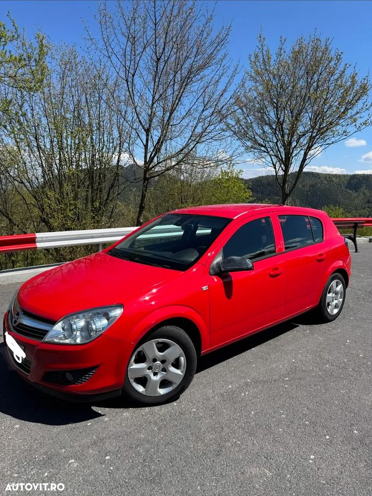 Opel Astra 1.9 CDTI Cosmo - 1