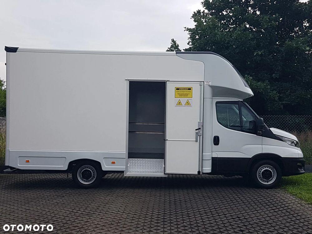 Iveco DAILY SKLEP FOODTRUCK BAR KONTENER NISKOPODŁOGOWY 4,44x2,23x2,42 KLIMA 35S14 DMC 3500KG - 14