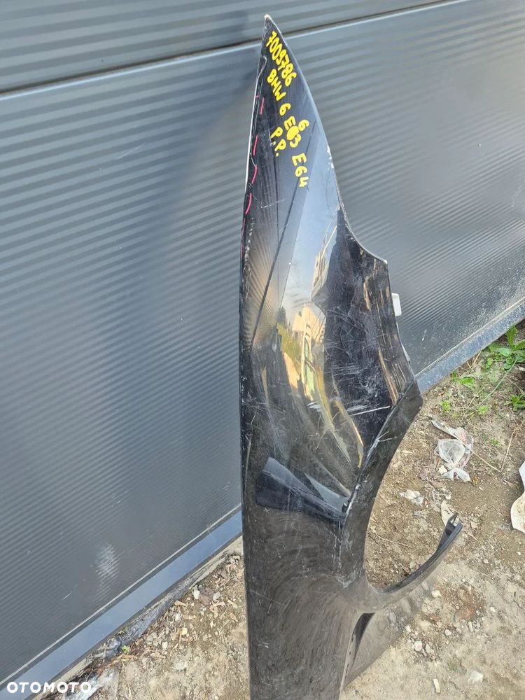 BŁOTNIK E63 E64 PRAWY PRZÓD 7009786 CZARNY - 2