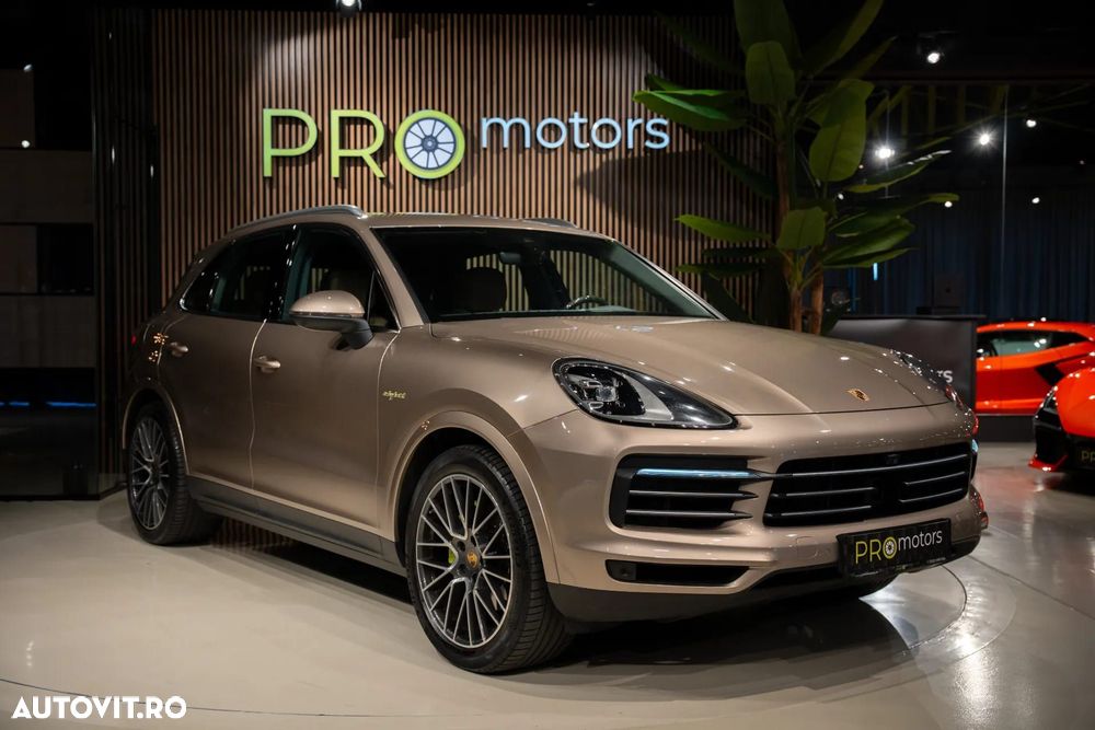 Porsche Cayenne - 12
