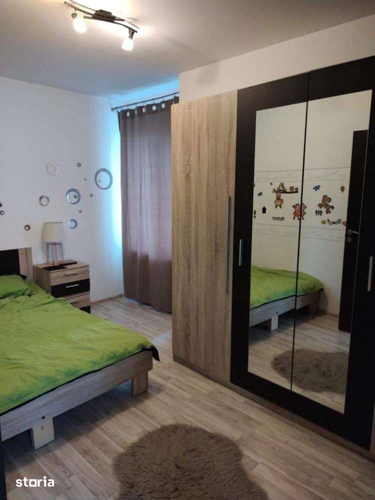 Apartament cu 2 camere,etaj intermediar, zona Atelierul de Pizza — fotografia 3
