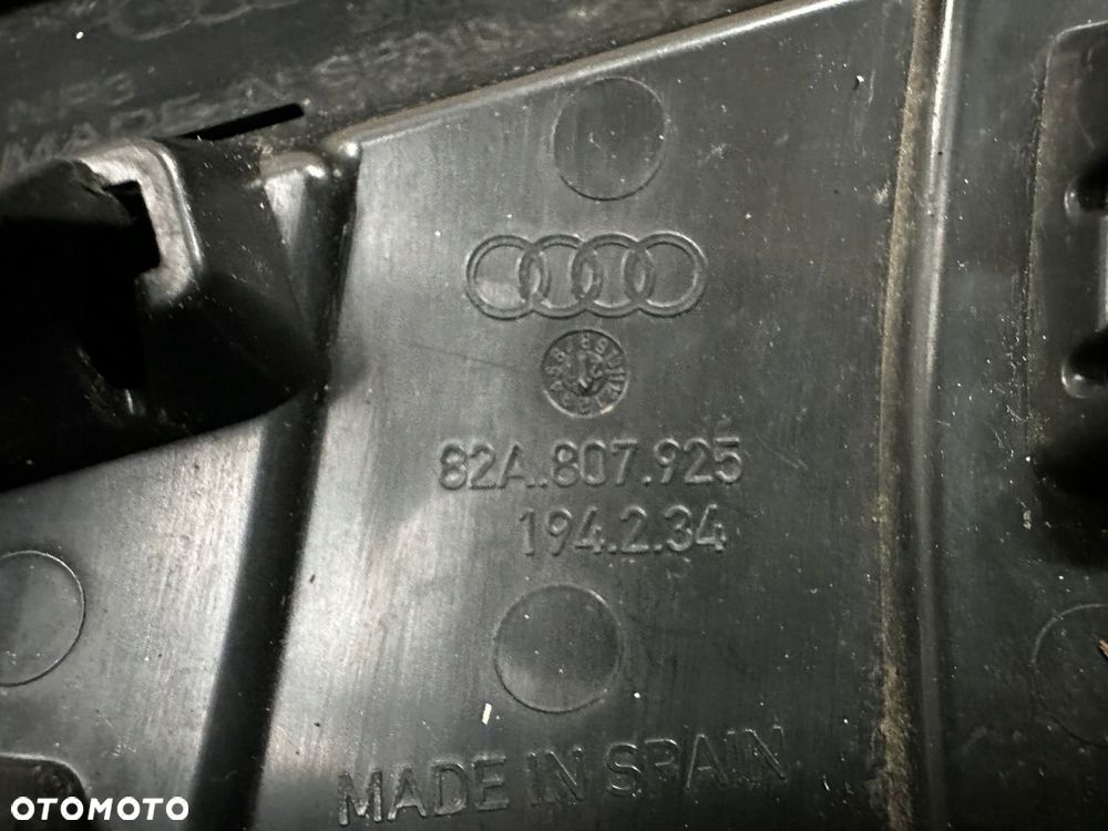 AUDI A1 S-LINE KRATKA LEWA 82A807681D 82A807717 - 8