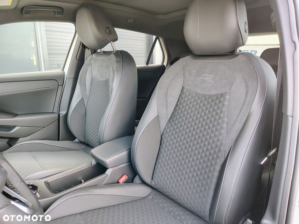 Volkswagen T-Roc - 16