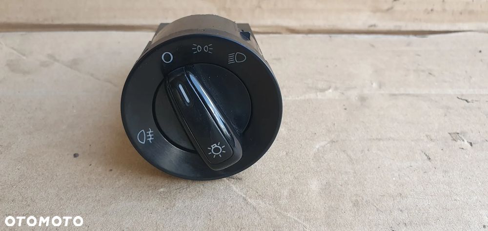 Przełącznik włącznik świateł VW UP 6R0941531B - 1