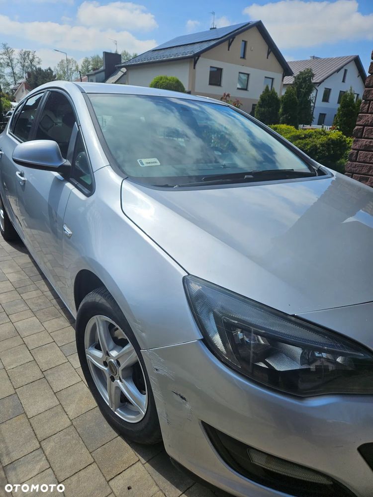 Opel Astra 1.7 CDTI Enjoy - 10