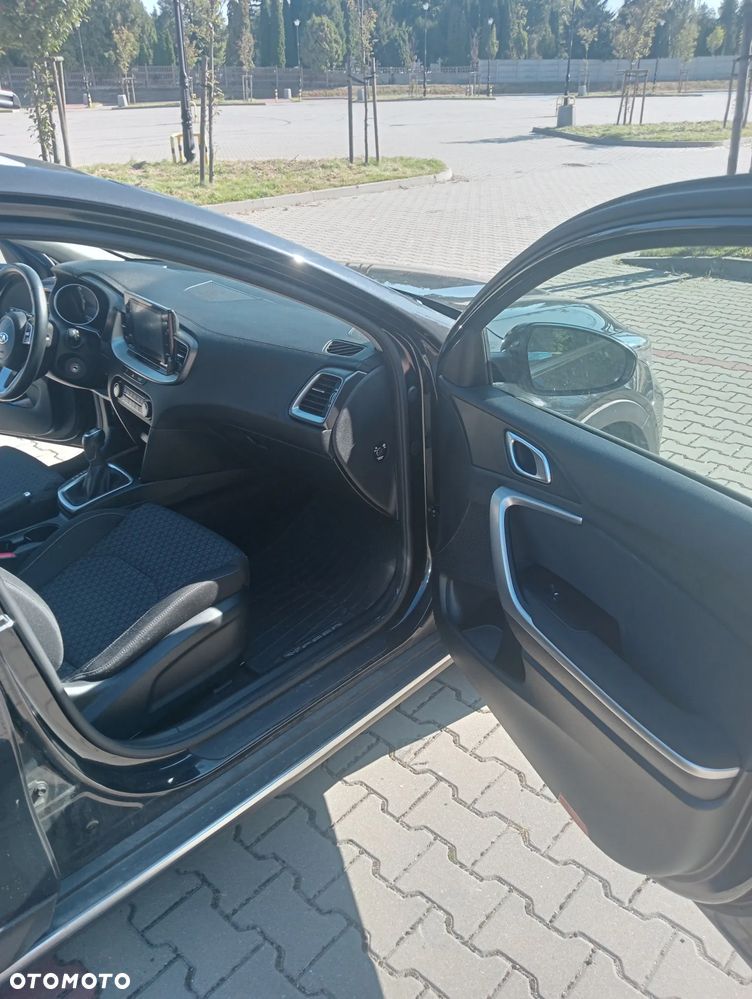 Kia XCeed 1.5 T-GDI M - 9