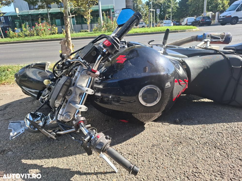 Suzuki GSF - Bandit - 7