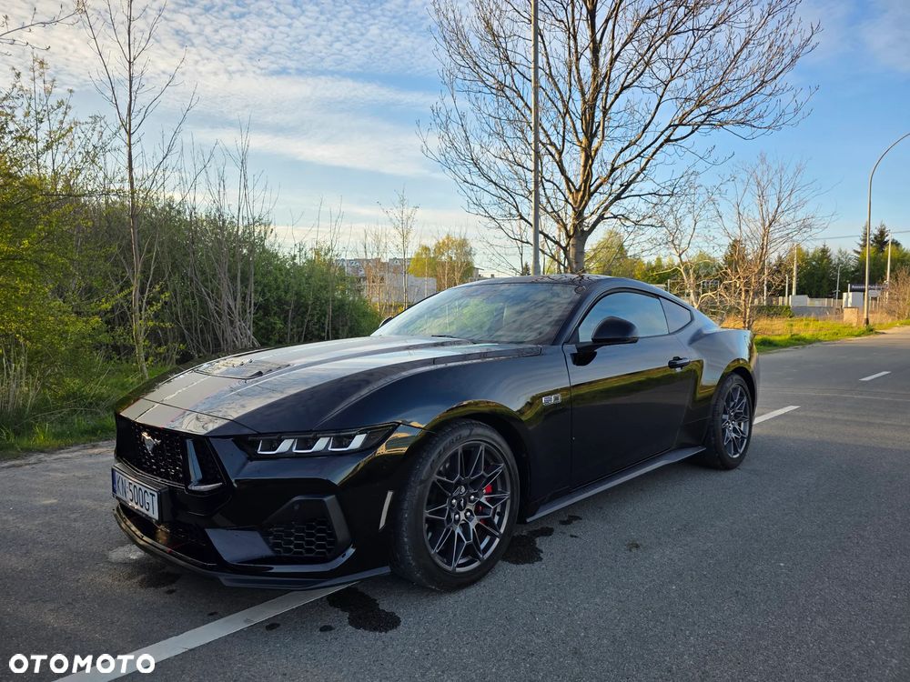 Ford Mustang - 22