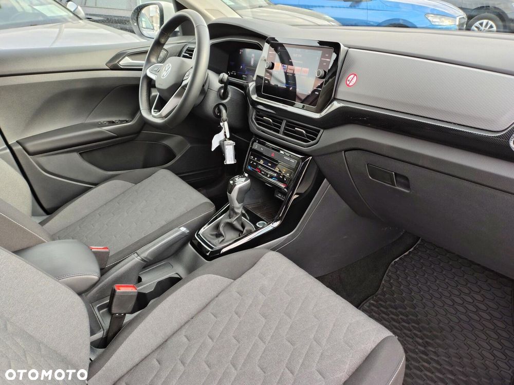 Volkswagen T-Cross - 11