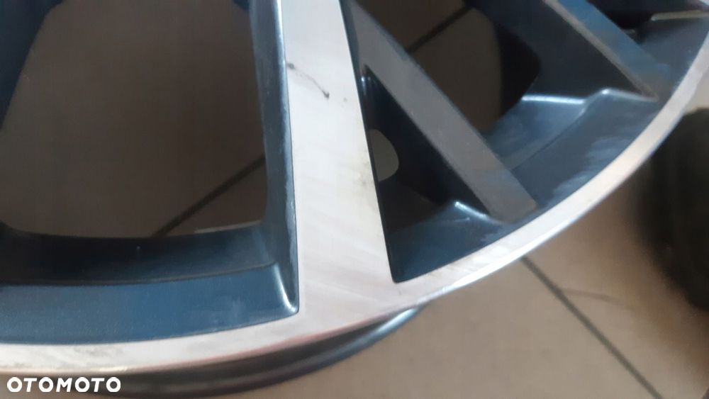 VW Tiguan II Felgi Aluminiowe 17Cali 5na601025a - 5