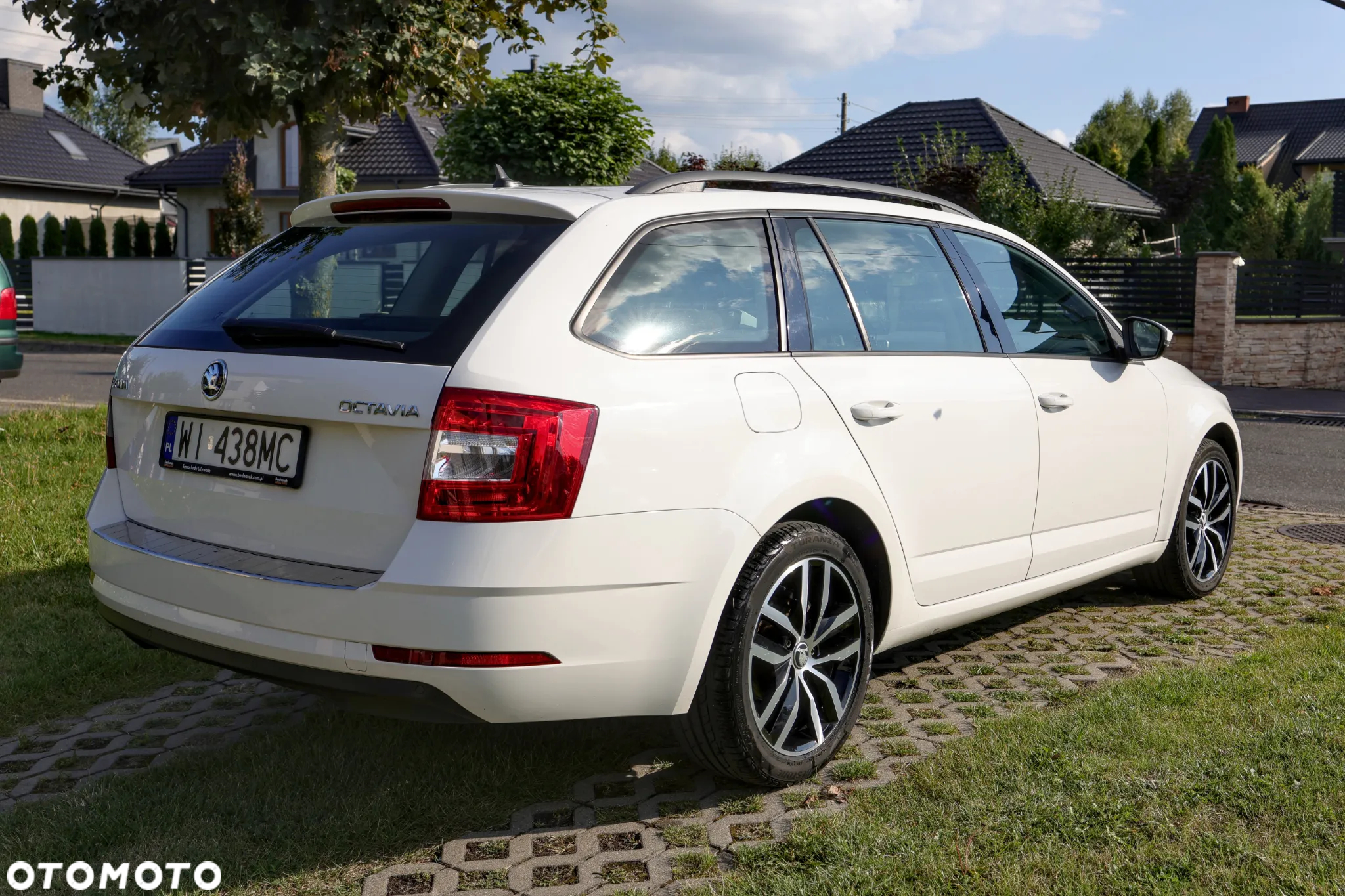 Skoda Octavia 2.0 TDI Ambition DSG - 5