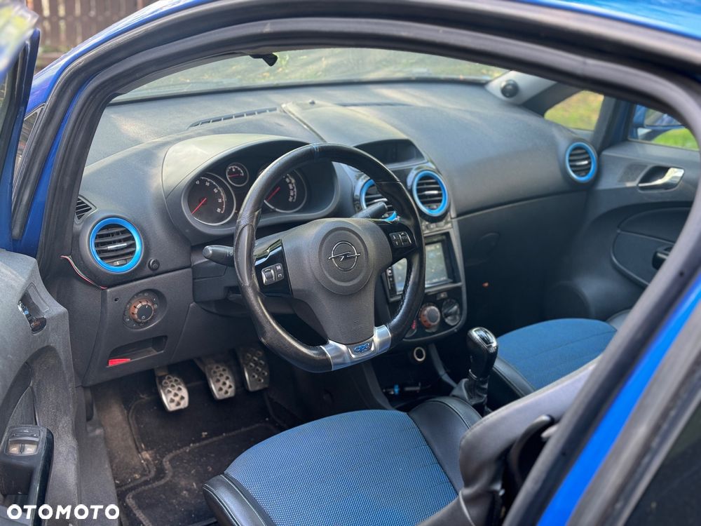 Opel Corsa 1.6T OPC - 5