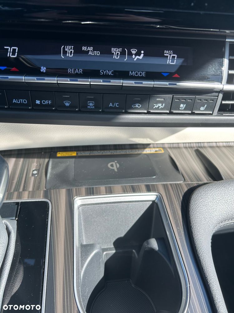 Toyota Sienna - 21