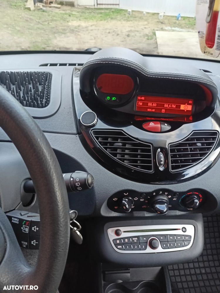 Renault Twingo dCi 85 Rip Curl - 13