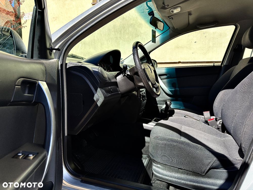 Chevrolet Aveo 1.2 16V LS - 19