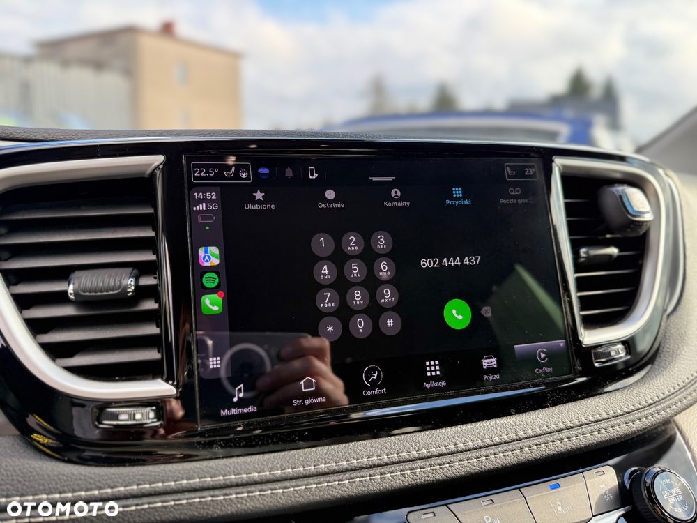 Chrysler Pacifica - 28