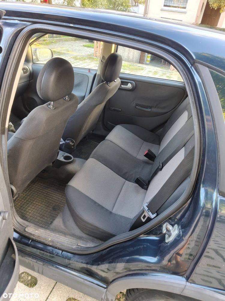 Opel Corsa - 8