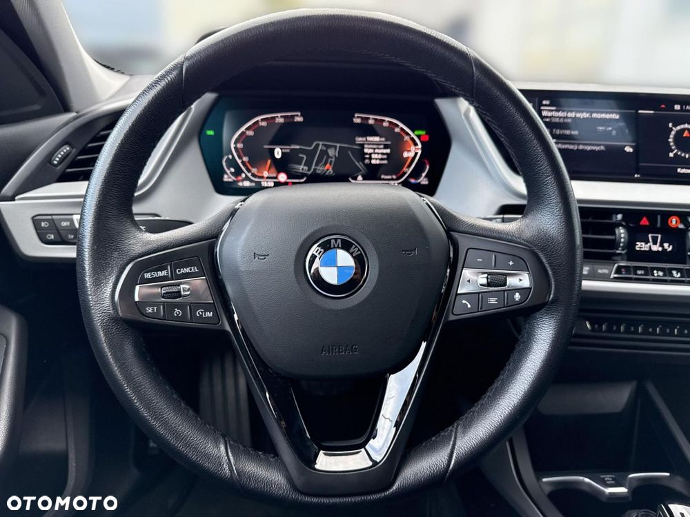 BMW Seria 1 - 30