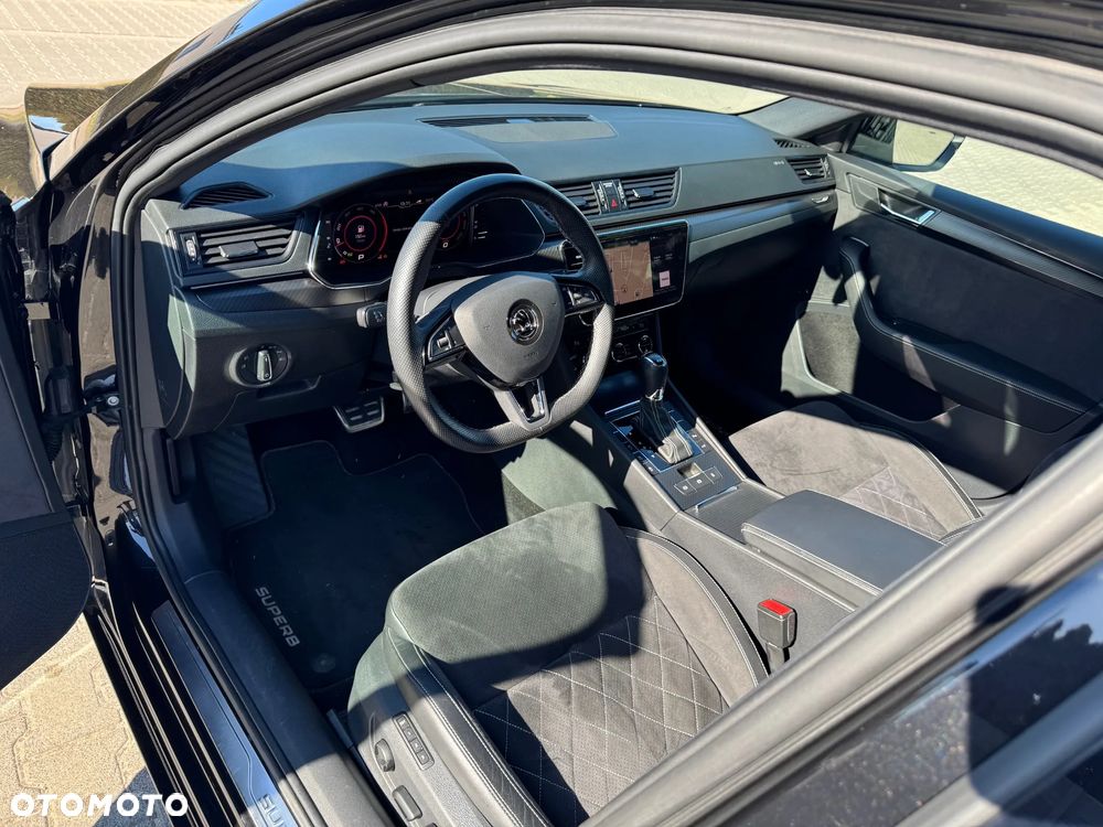 Skoda Superb 2.0 TDI 4x4 DSG Sportline - 12