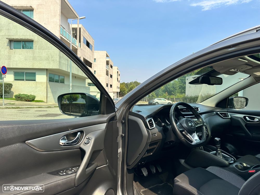 Nissan Qashqai 1.5 dCi 360 - 17