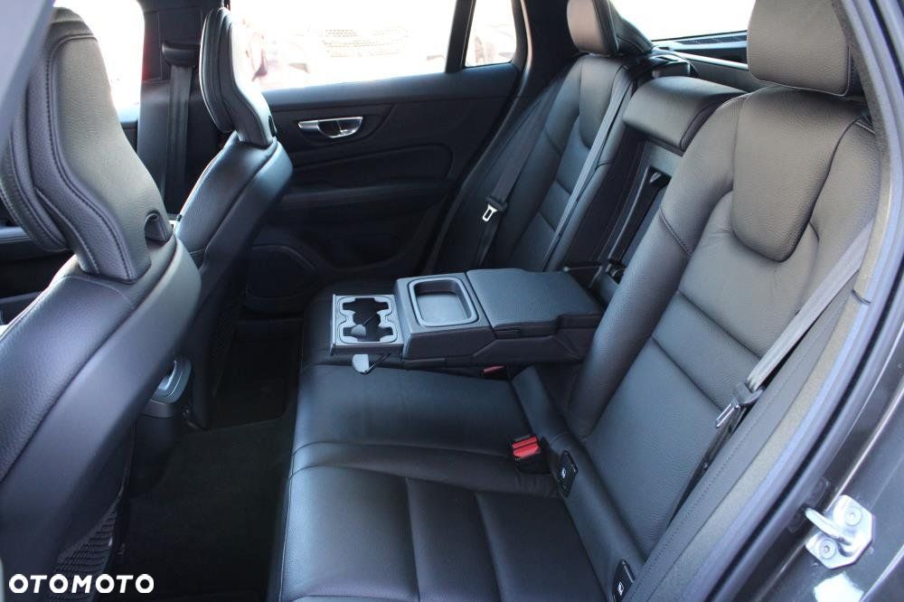Volvo V60 - 37