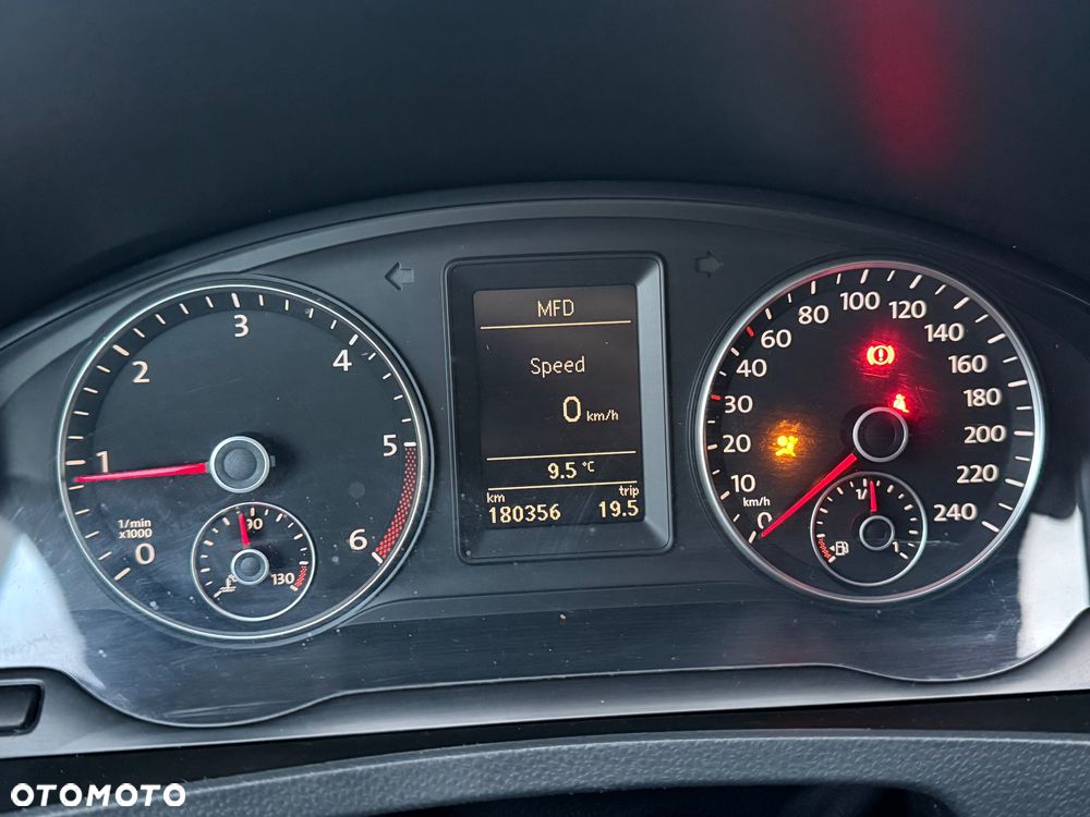 Volkswagen Multivan - 6