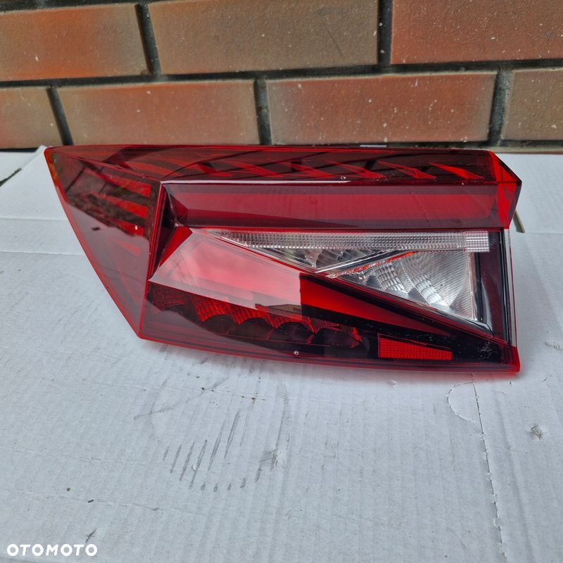 SKODA ENYAQ iV LAMPA LED LEWY TYŁ TYLNA LEWA ORYGINAŁ CRYSTAL LIGHTING - 2