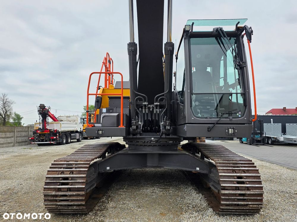 Volvo EC 300 EL, 2022 ROK, 3600 MTH, PODNOSZONA KABINA - 18