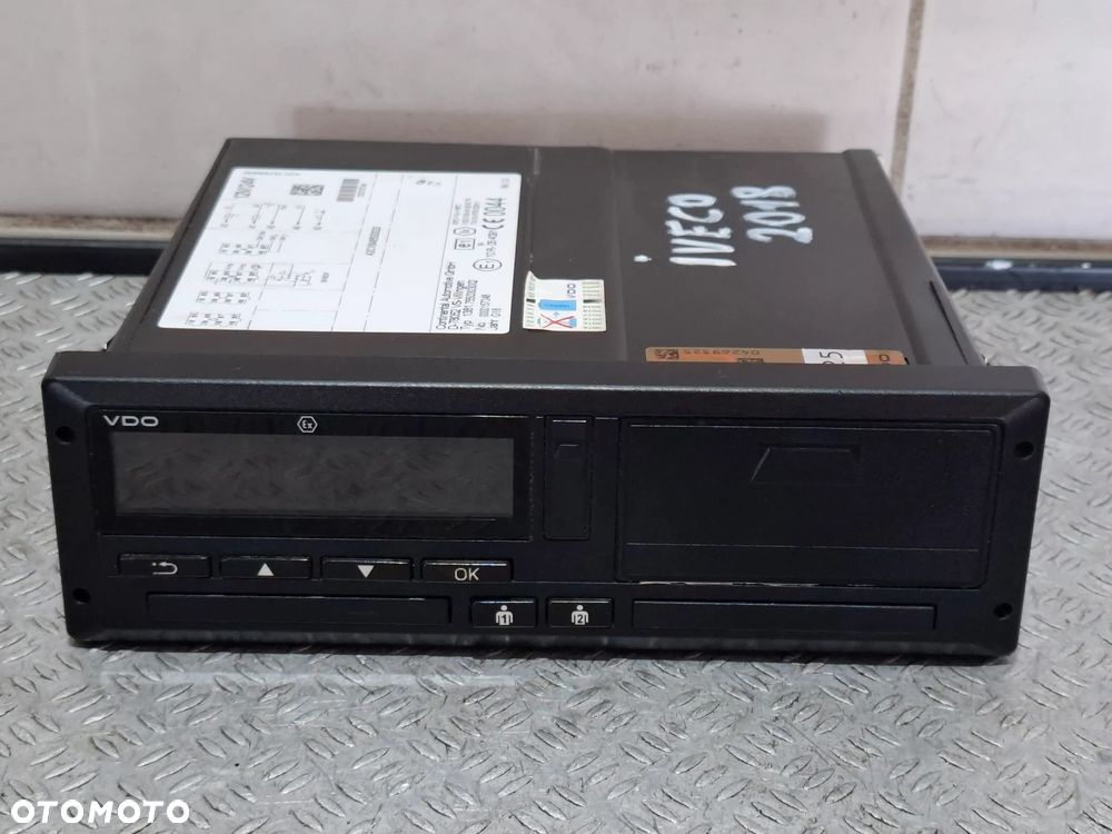 Tachograf firmy VDO IVECO 2018 rok nr 13817550303002 - 1