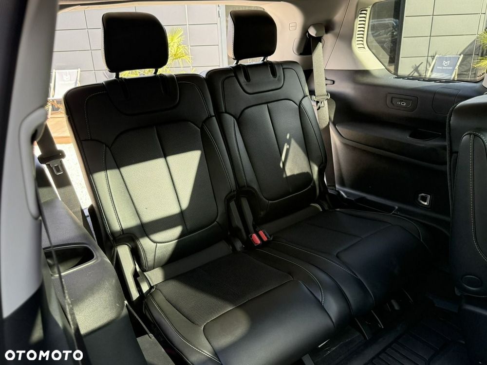 Jeep Grand Cherokee - 20