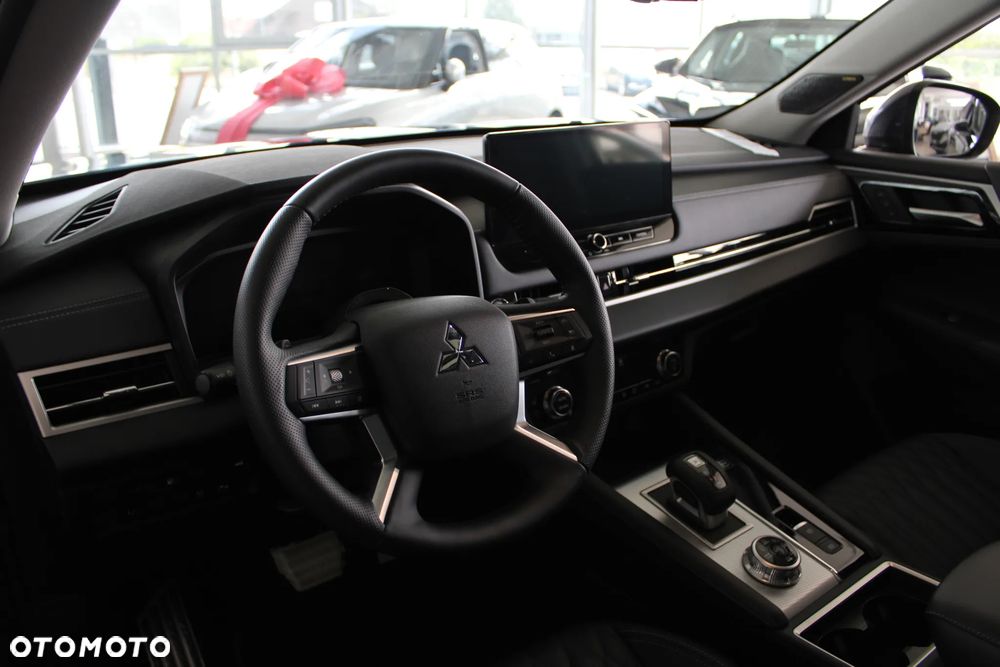 Mitsubishi Outlander Instyle - 13