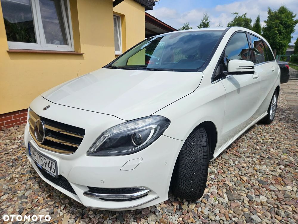 Mercedes-Benz Klasa B 180 - 32