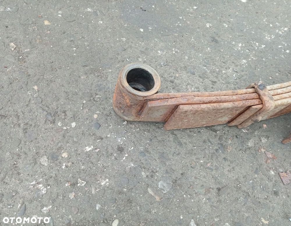 RESOR RESORY TYŁ MITSUBISHI FUSO CANTER 3C13 06- - 4