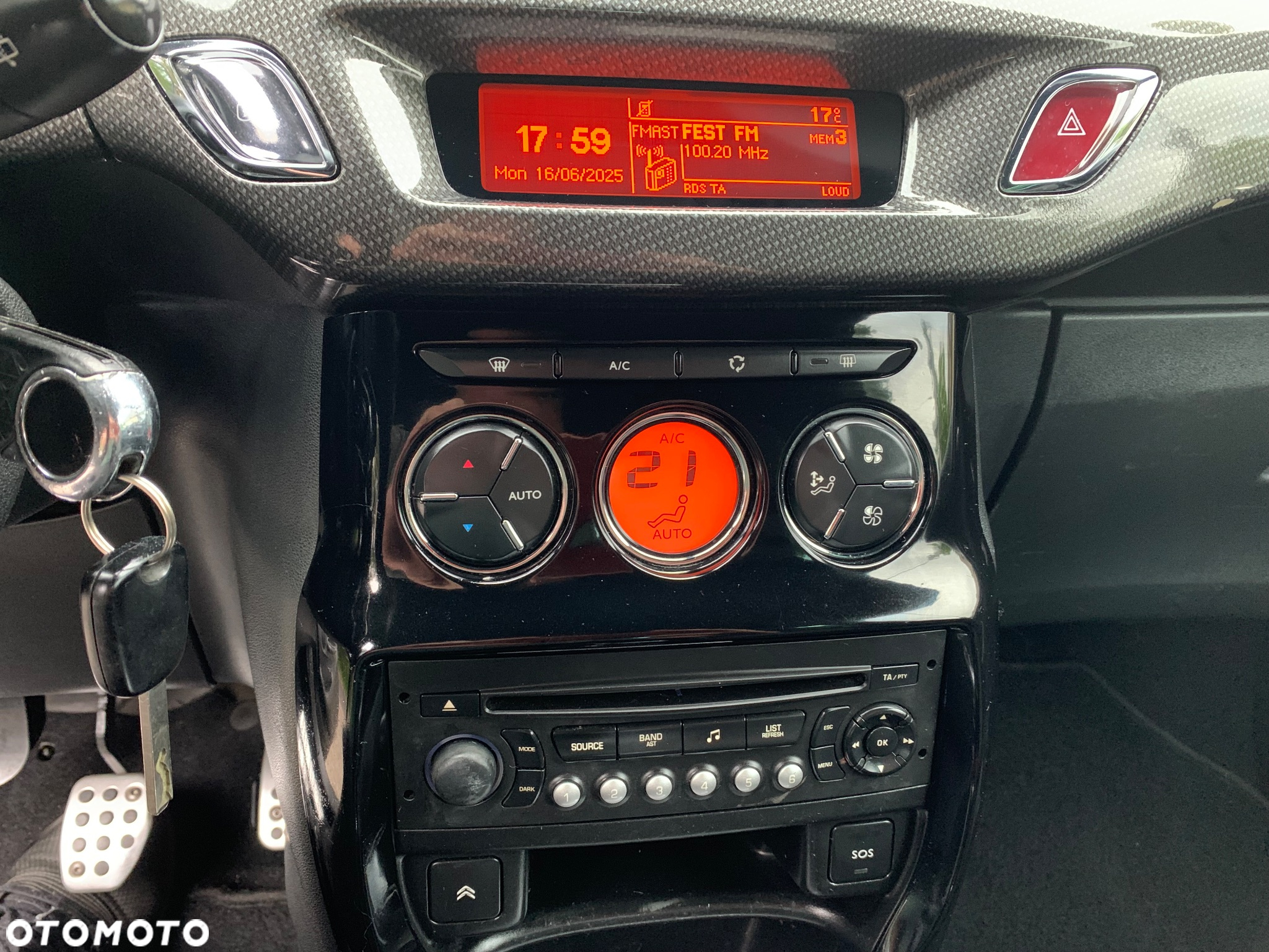 Citroën DS3 e-HDi 110 FAP SportChic - 21