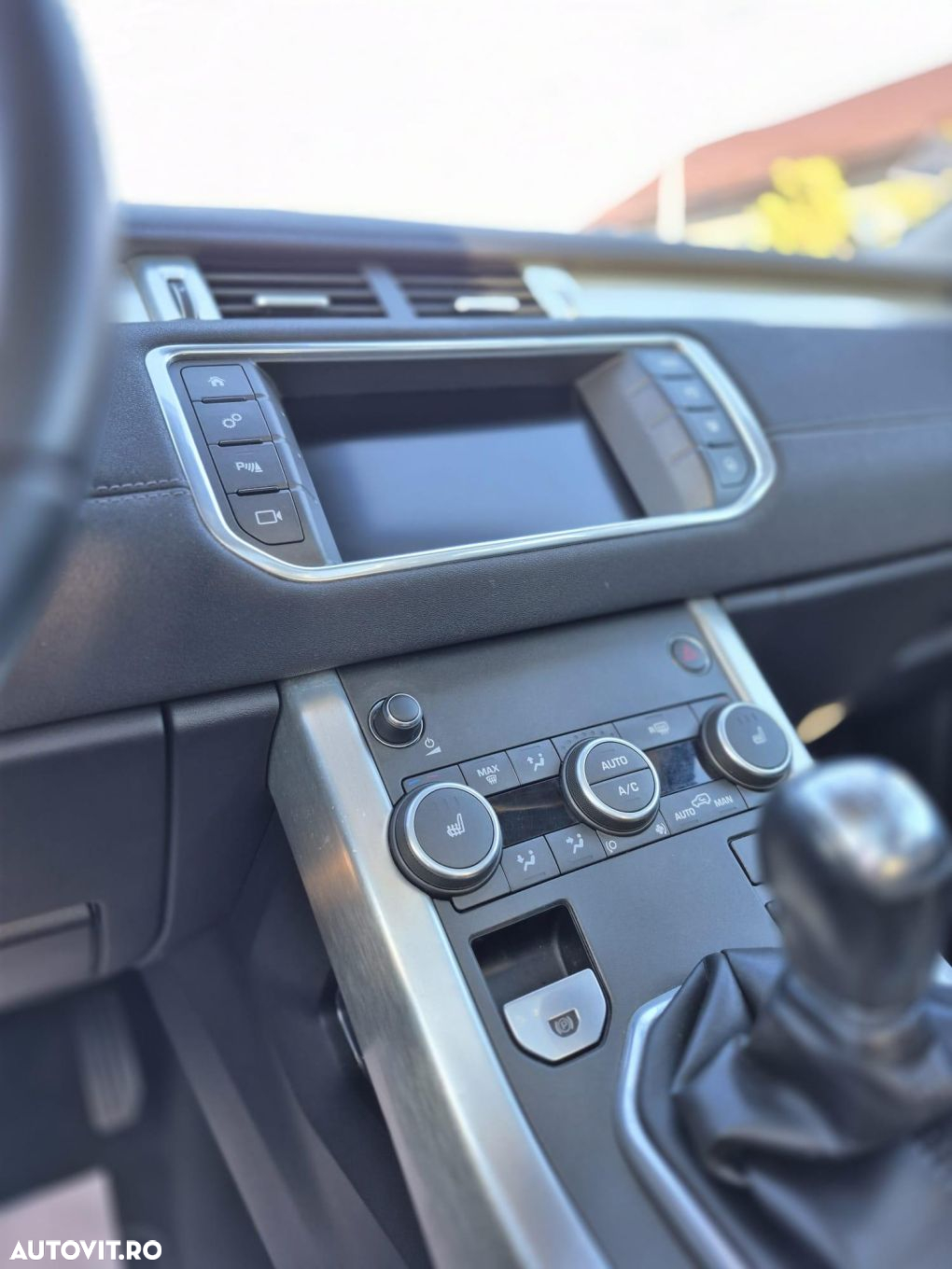 Land Rover Range Rover Evoque - 11