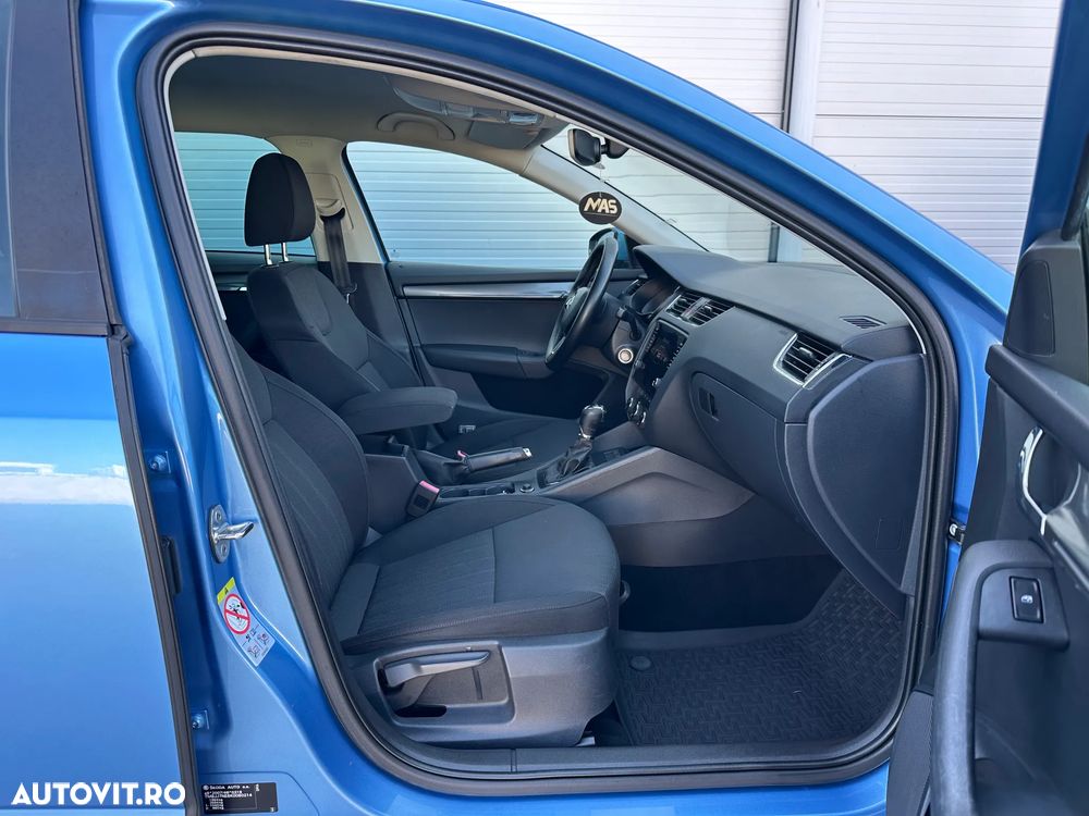 Skoda Octavia 2.0 TDI DSG Style - 11
