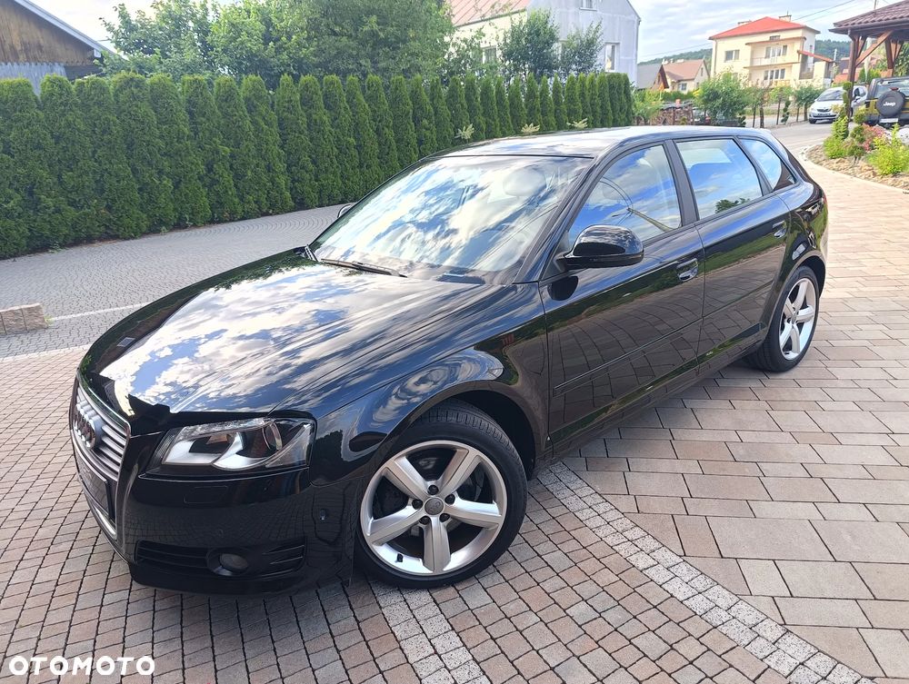 Audi A3 Sportback - 2