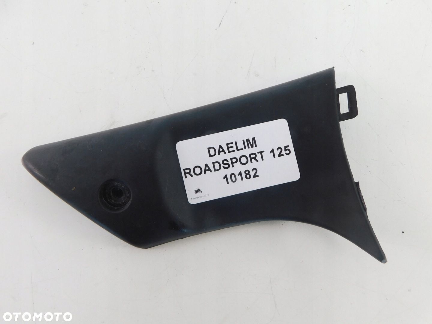 DAELIM ROADSPORT 125 WYPEŁNIENIE CZASZY LEWE - 1