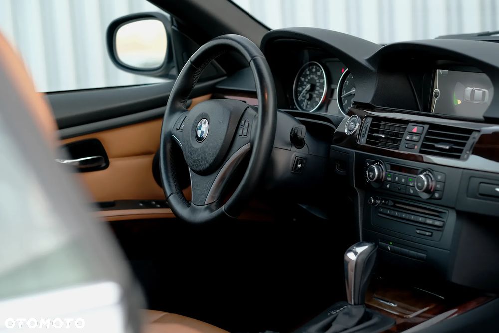 BMW Seria 3 - 32