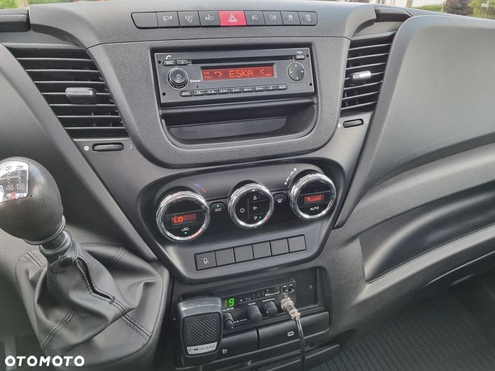 Iveco Daily 50C150 3.0 HPi 150KM 12-Palet Skrzynia dł 6.10 - 10