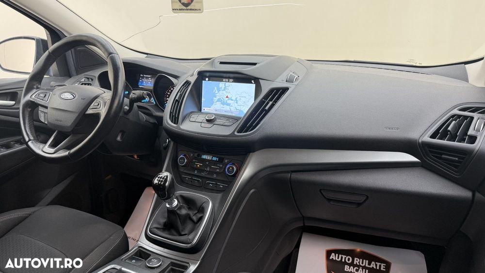 Ford Kuga - 13