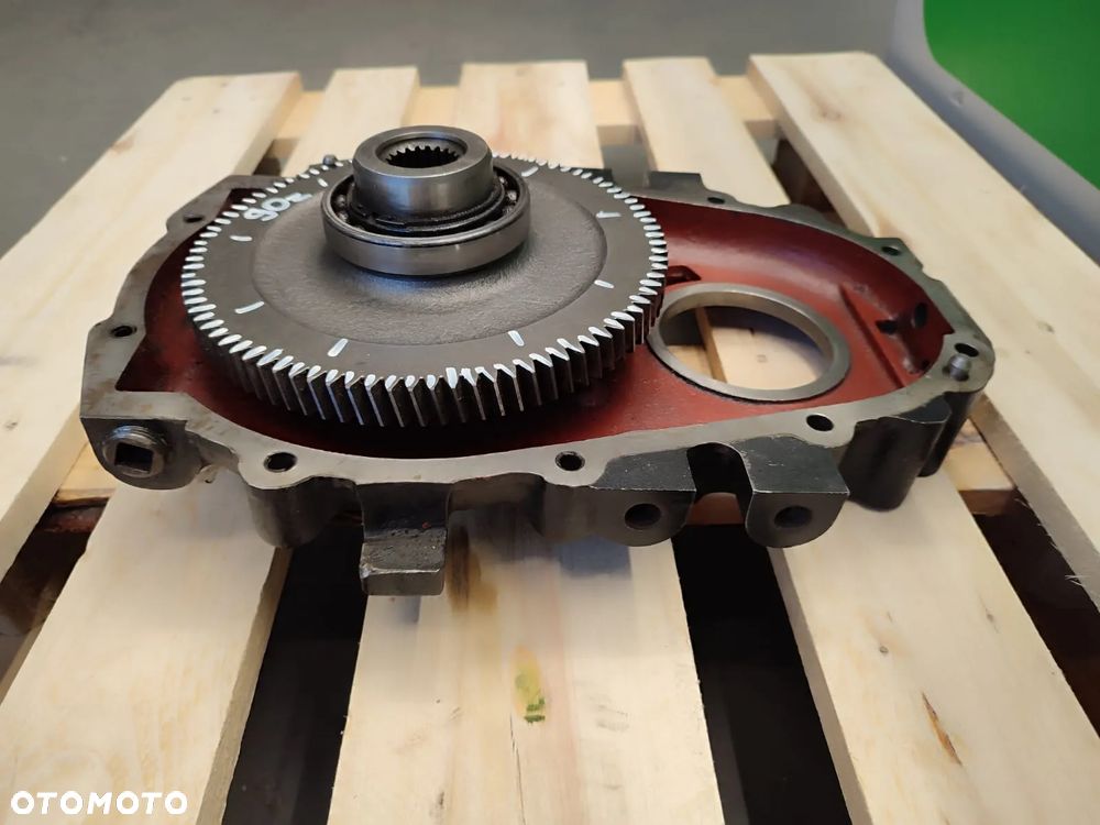 Obudowa przekładni 4232343M1 Massey Ferguson 8937 - 4