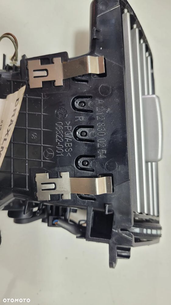 Mercedes W212 Kratka Wlot Nawiew Powietrza KOMPLET - 8