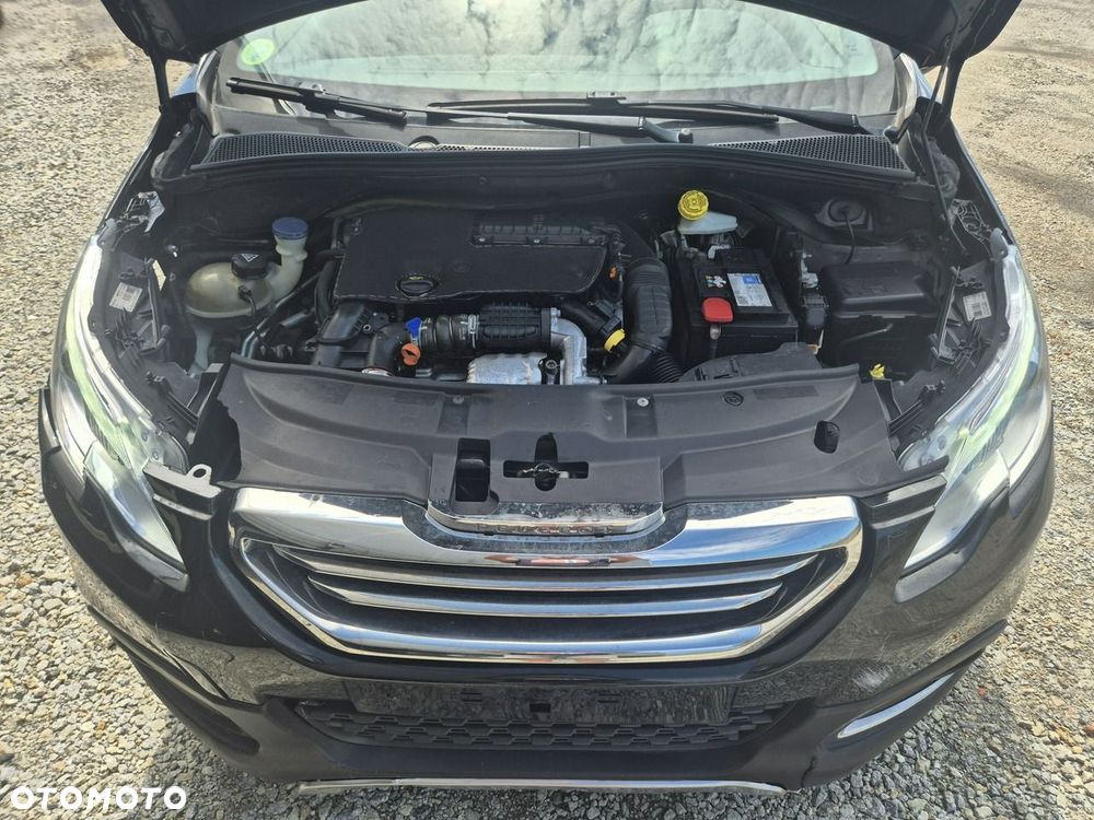 Peugeot 2008 - 13