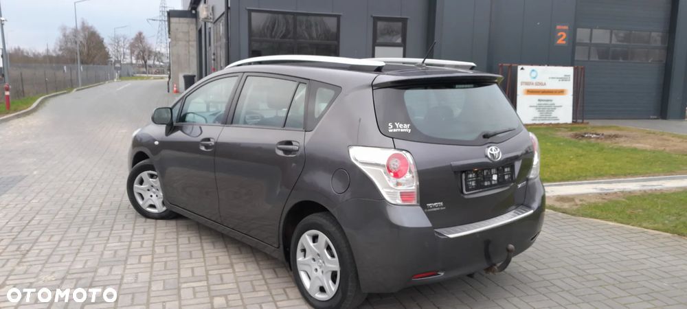 Toyota Verso 2.0 D-4D Edition - 8