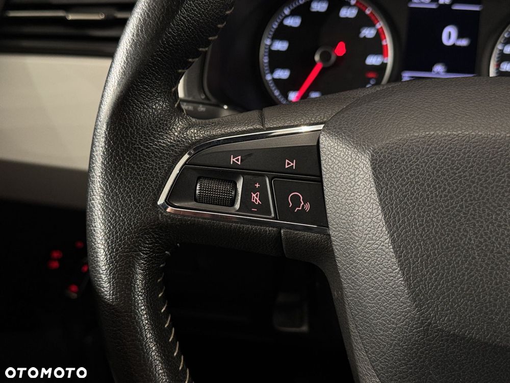 Seat Arona - 16
